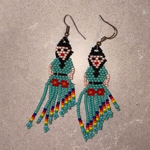 Handmade en Mexico Huichol Doll Seed Bead Dangle Earrings.